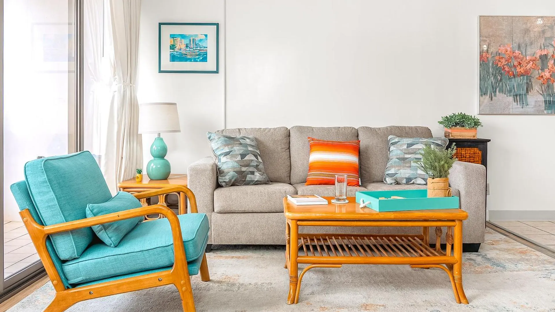 Charming 1Br: Waikiki Banyan, Ocean View + Parking Apartment Honolulu