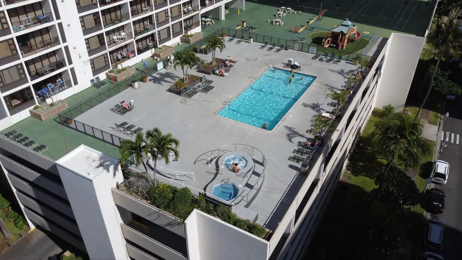 דירות הונולולו Charming 1Br: Waikiki Banyan, Ocean View + Parking