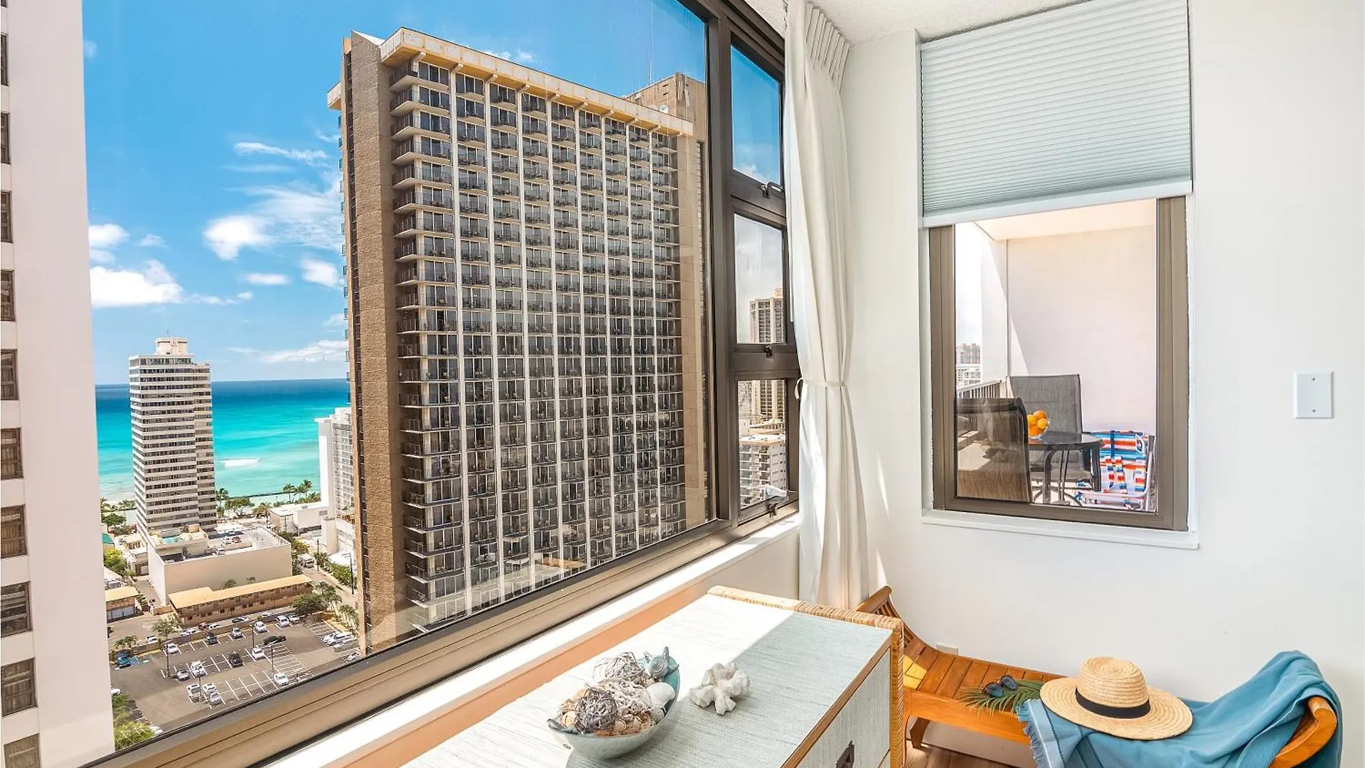 דירות הונולולו Charming 1Br: Waikiki Banyan, Ocean View + Parking